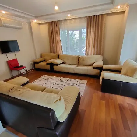 Apartment 2+1 Havuzlu Genis Aile Icin Ideal *